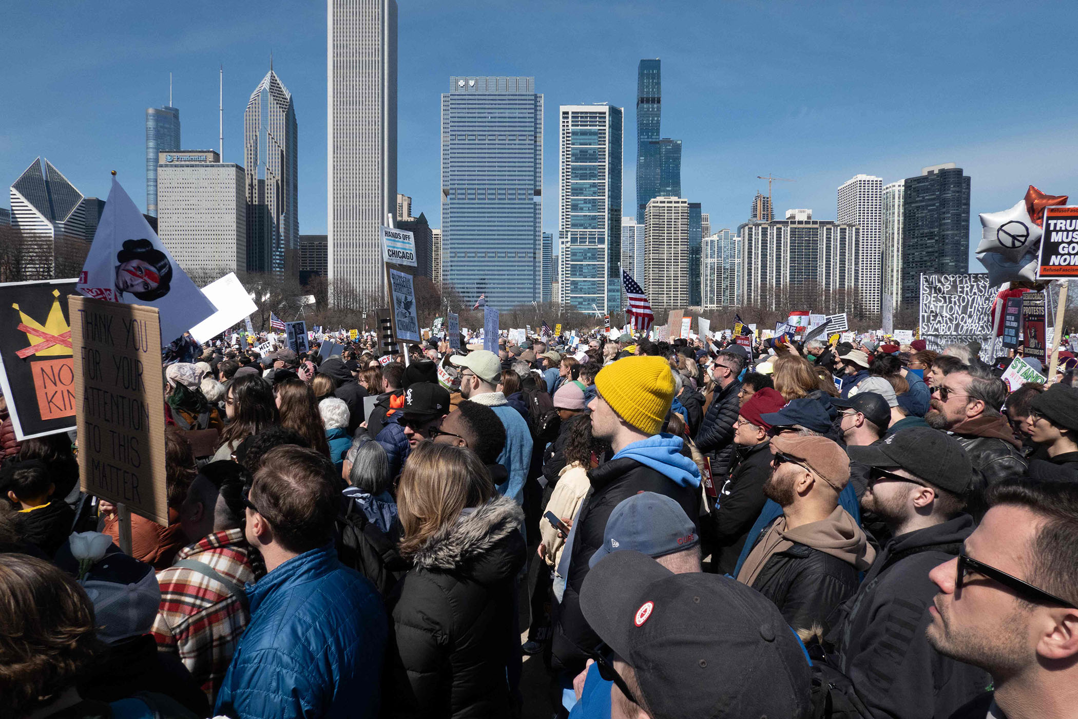 ट्रम्पविरोधी ‘नो किङ्स’ अभियान अमेरिकामा व्यापक बन्दै