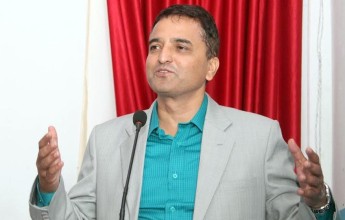 एमाले नेता योगेश भट्टराईले गरे पार्टी पुनर्गठनको अपिल