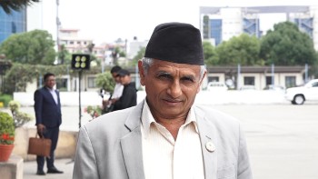 निजामती सेवा विधेयकमा नेकपा माओवादी केन्द्रको तीन बुँदे असहमति