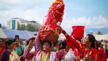 उज्याली गौरा एवं दुर्वाष्टमी पर्व मनाइँदै