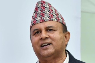 नेकपा एमालेका महासचिव पोखरेलको नेतृत्वबारे भइरहेको बहस रोक्न निर्देशन