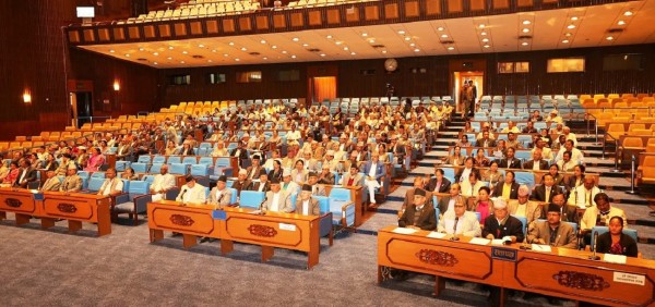 २ बजेलाई सर्यो प्रतिनिधिसभाको बैठक