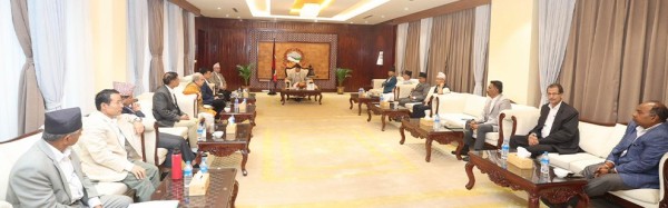 संसद् अवरोध खुलाउन एमालेसहितका दलहरूसँग छलफल