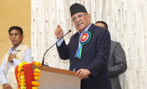 दुई तिहाइको बलले संविधानमाथि घात गरे प्रतिकार गर्ने 'प्रचण्ड' को चेतावनी