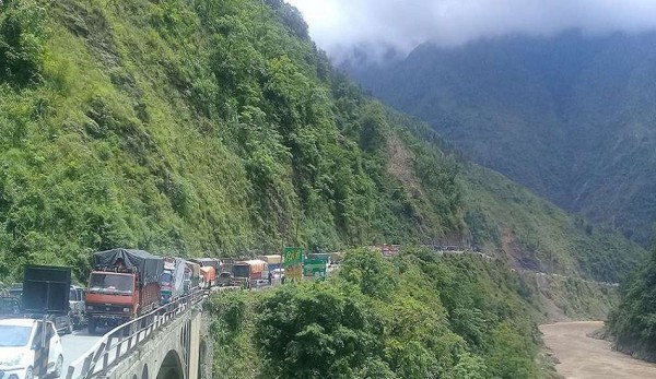 मुग्लिन-मलेखु सडकखण्ड आजदेखि रातिमा बन्द नहुने