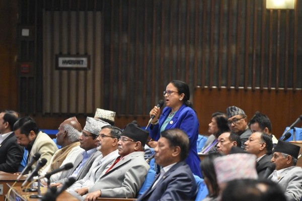 पूर्वराजा ज्ञानेन्द्रलाई तत्काल कारबाही गर्न माओवादी गरे सरकारसँग माग