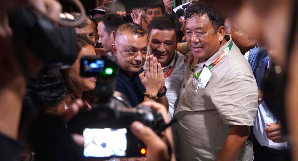 कांग्रेसको सभापतिमा गगन थापाको उम्मेदवारी दर्ता