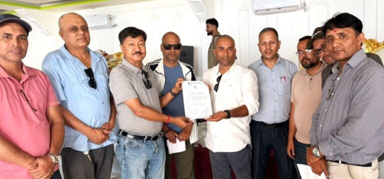 बाढीबाट घरबारविहीन भएका परिवारलाई राष्ट्रिय विज्ञापन संघ नेपालद्वारा सहयोग