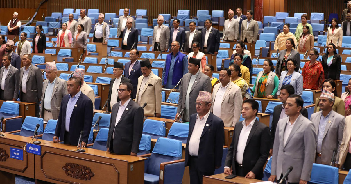 विपक्षी दलहरूले अवरोध गरेपछि प्रतिनिधिसभा बैठक आधा घण्टाका लागि स्थगित